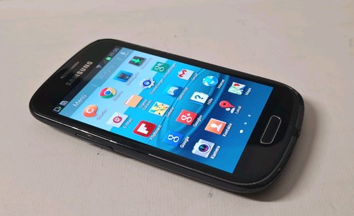 Piccolo cellulare samsung - cellulare,